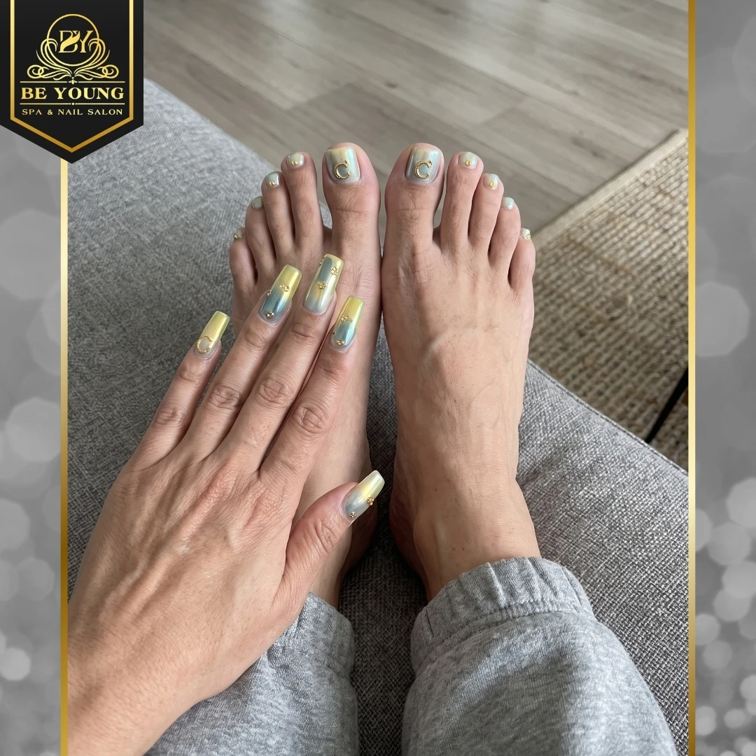 Angel nails